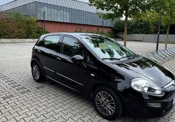 Fiat Punto Evo 173.000 km 4.800 &euro; Krefeld 47809