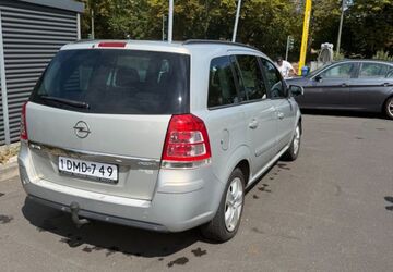 Opel Zafira 204.000 km 2.699 &euro; Düsseldorf 40627