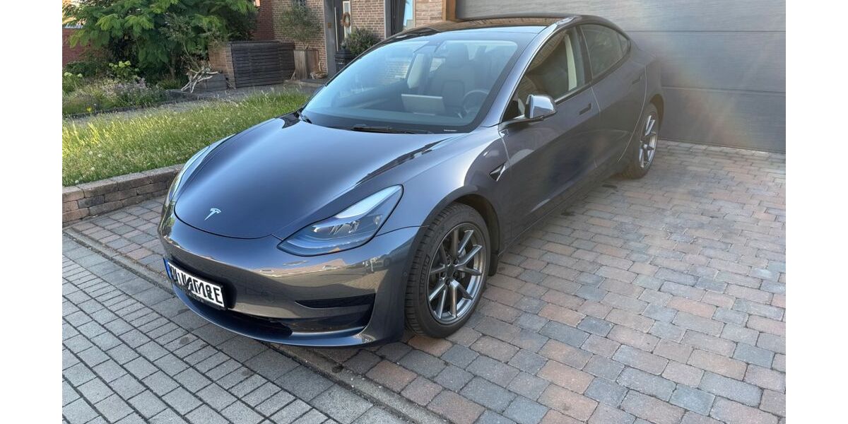 Tesla Model 3 49.800 km 26.999 &euro; Viersen 41749