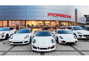 Porsche Taycan 22.226 km 89.900 &euro; Düsseldorf 40468