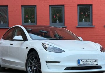 Tesla Model 3 98.406 km 29.500 &euro; Neuss 41472