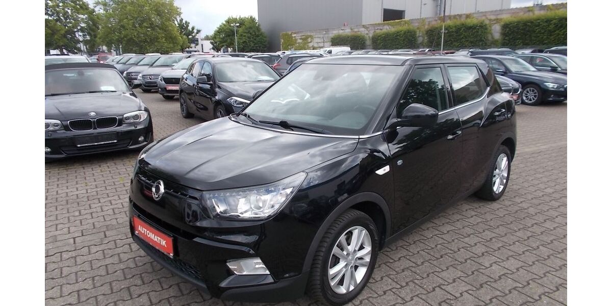 SsangYong Tivoli 94.449 km 11.800 &euro; Willich 47877