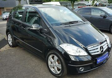 Mercedes-Benz A 180 61.300 km 9.450 &euro; Krefeld 47807