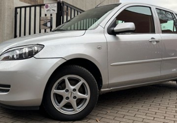 Mazda 2 139.000 km 2.990 &euro; Duisburg 47166