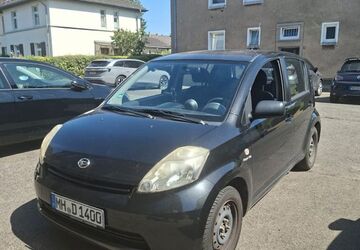 Daihatsu Sirion 128.716 km 1.250 &euro; Mülheim an der Ruhr 45473
