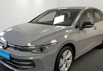 VW Golf 12.390 km 31.490 &euro; Düsseldorf 40233