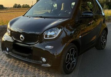 Smart ForTwo 50.500 km 8.900 &euro; Düsseldorf 40547