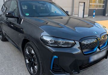 BMW iX3 28.000 km 42.980 &euro; Kamp-Lintfort 47475