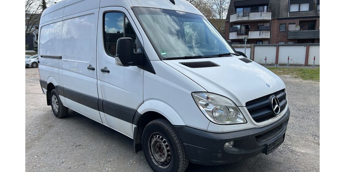 Mercedes-Benz Sprinter 209.045 km 7.490 &euro; Mönchengladbach 41063