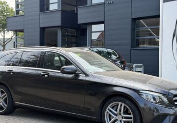 Mercedes-Benz C 300 103.396 km 21.950 &euro; Krefeld 47805