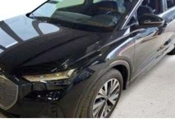 Audi Q4 e-tron 15.844 km 38.440 &euro; Moers-Hülsdonk 47441
