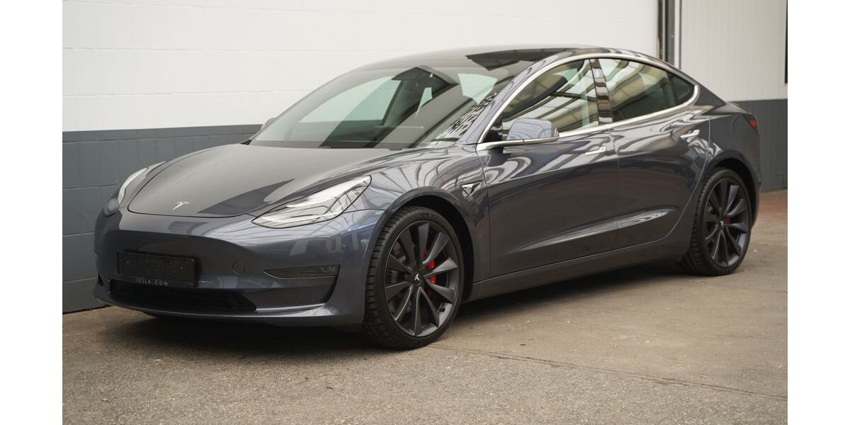 Tesla Model 3 99.998 km 25.950 &euro; Mönchengladbach 41236
