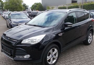 Ford Kuga 126.517 km 9.200 &euro; Willich 47877