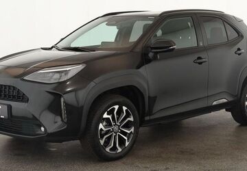 Toyota Yaris Cross 31.900 km 23.944 &euro; Düsseldorf 40233