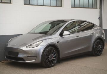 Tesla Model Y 73.109 km 38.250 &euro; Mönchengladbach 41236